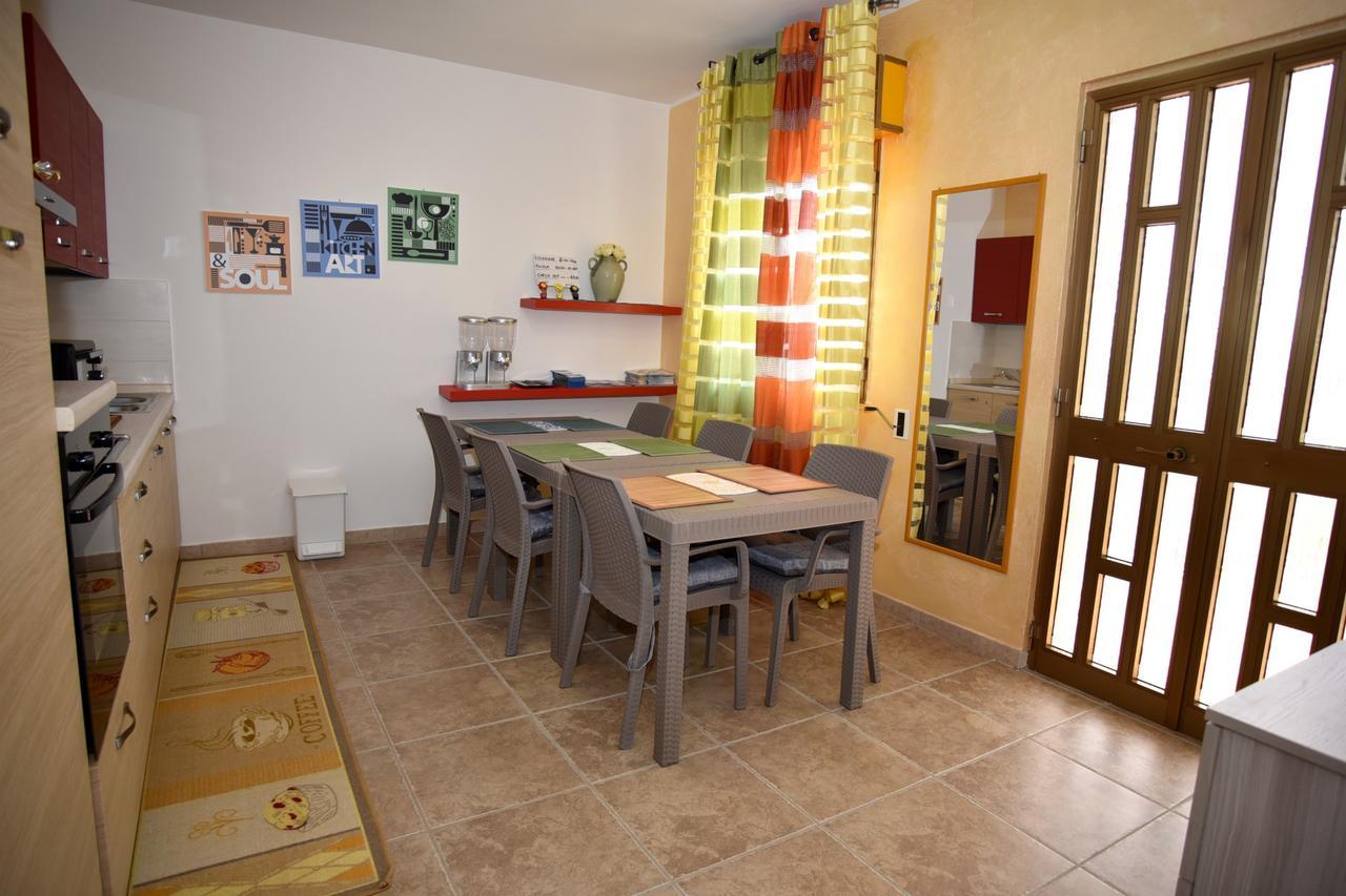 Villa Marzia Porto Cesareo Exteriör bild