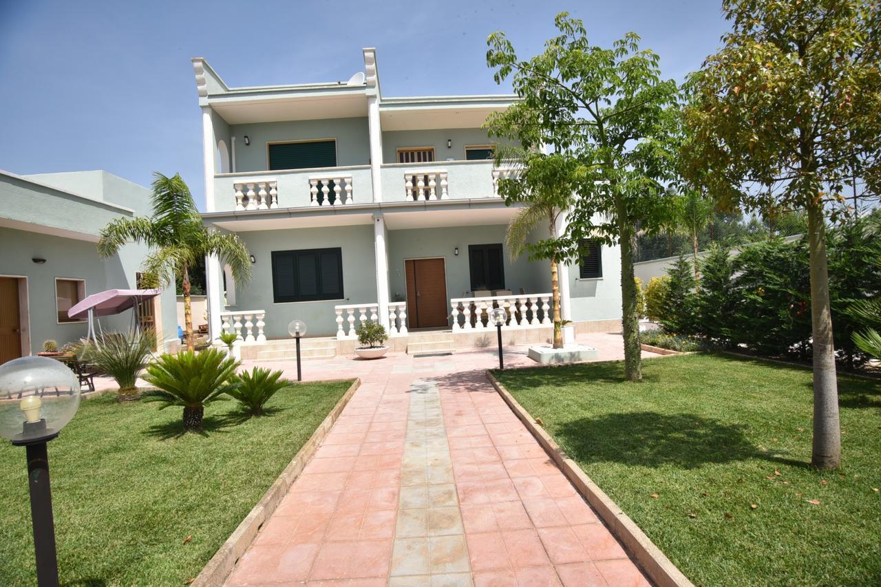 Villa Marzia Porto Cesareo Exteriör bild